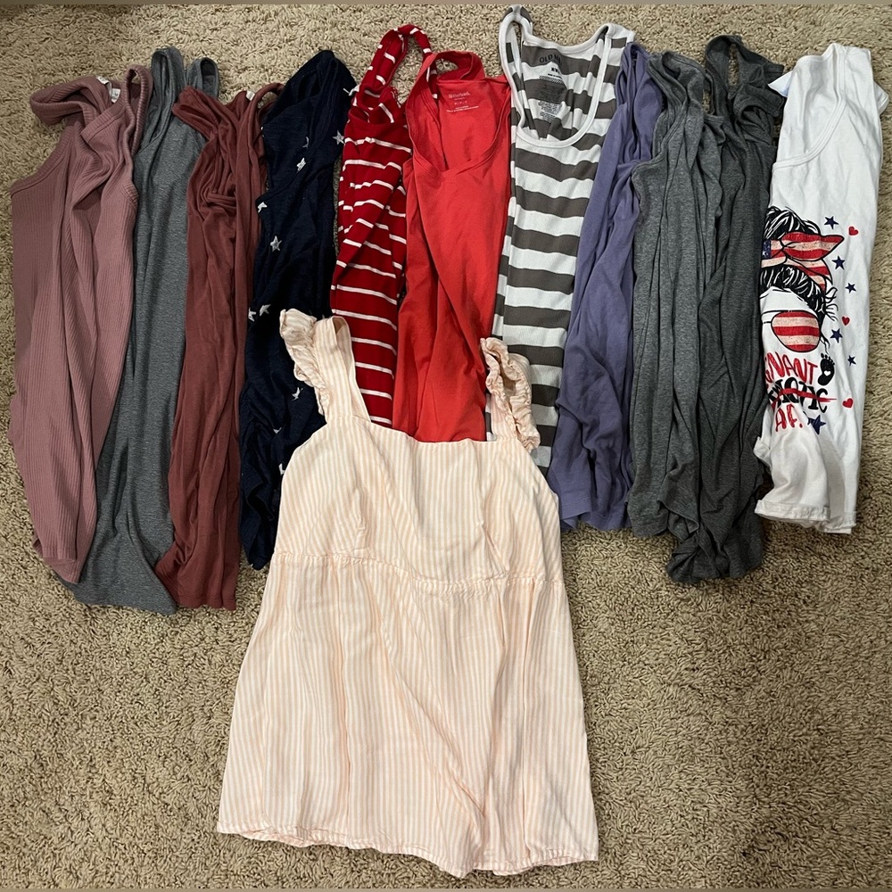 Lot of maternity tank tops
